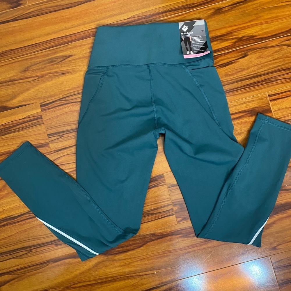 NWT Members Mark Work It Out Legging in green. - Picture 6 of 8